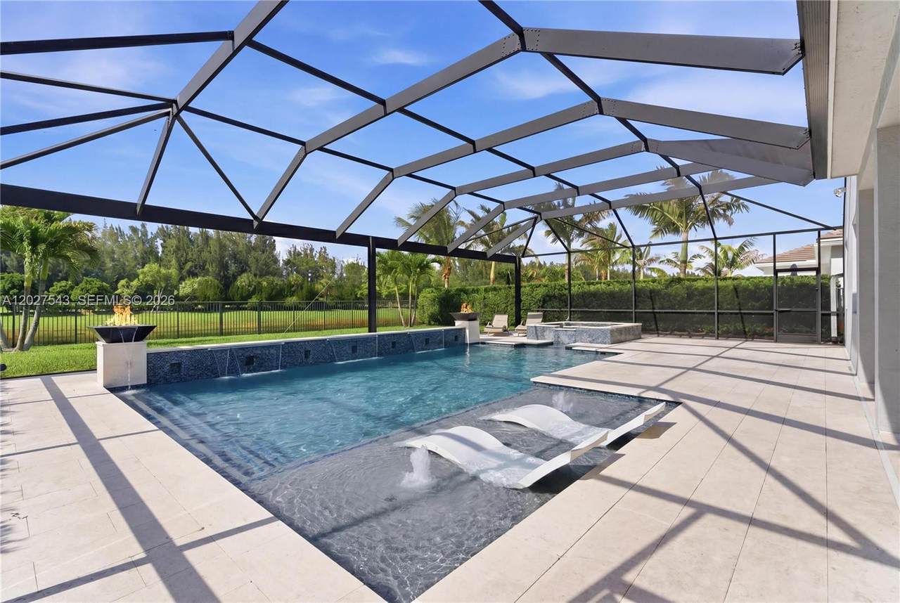 15943 Whippoorwill Cir - Photo 1