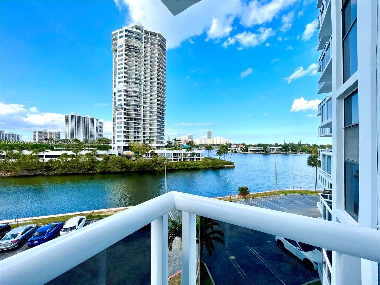 https://bt-photos.global.ssl.fastly.net/miami/1280_boomver_1_A12027644-2.jpg