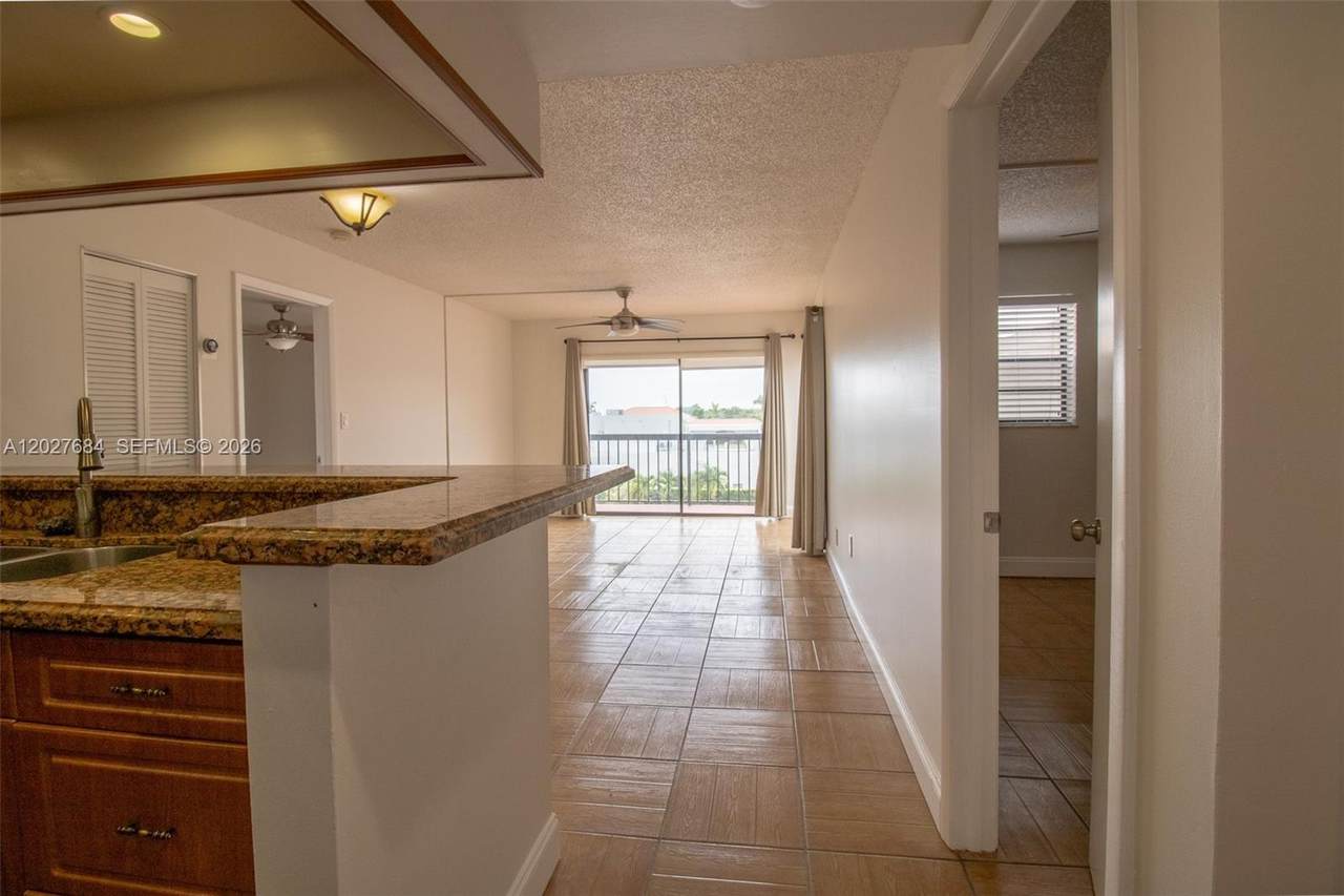 995 84th Ave - Photo 1