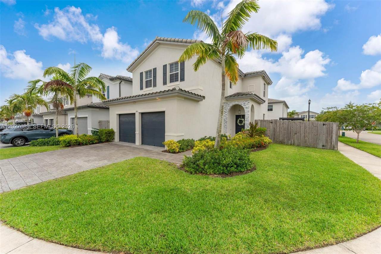 https://bt-photos.global.ssl.fastly.net/miami/1280_boomver_1_A12027689-2.jpg