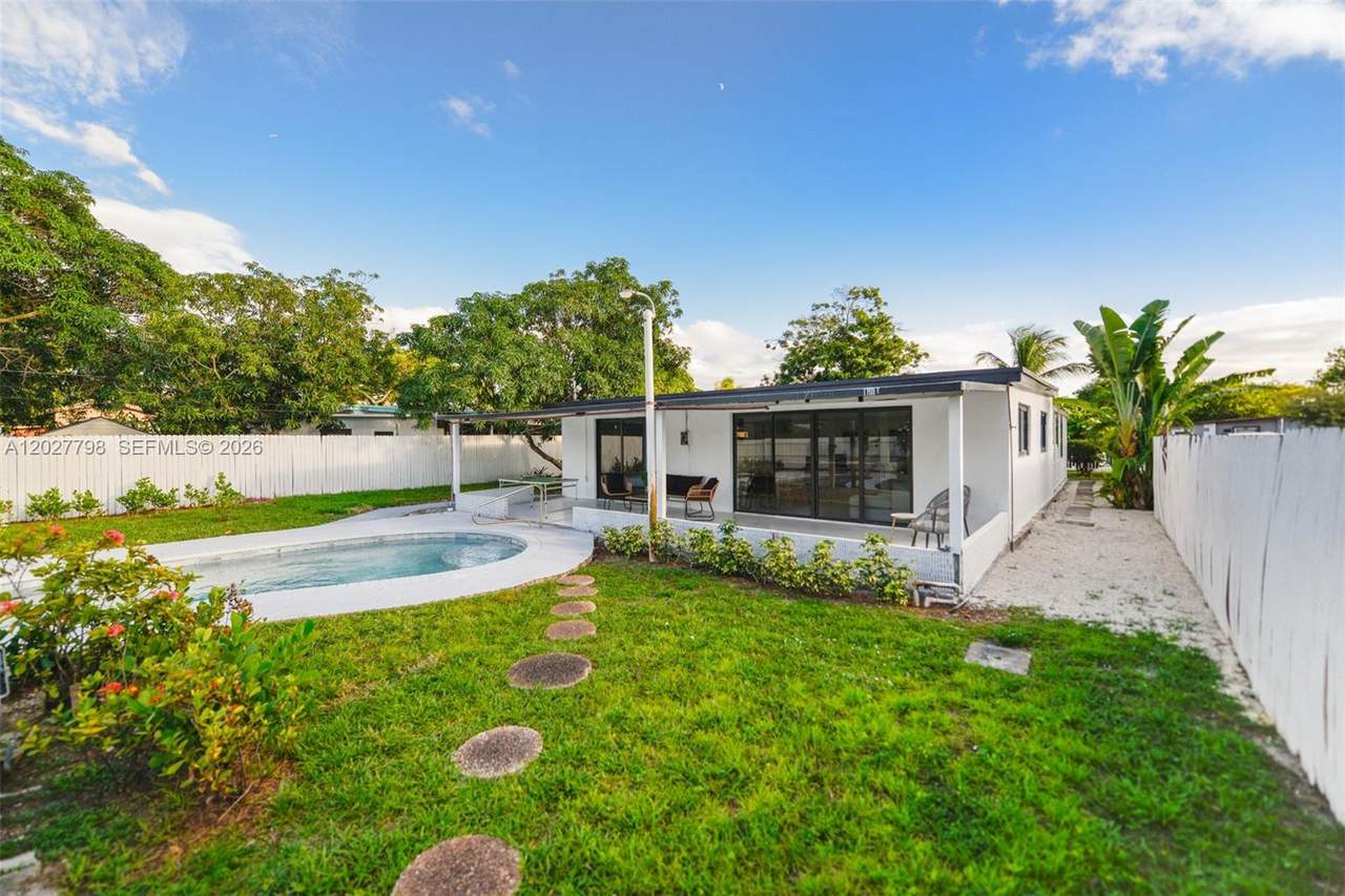 https://bt-photos.global.ssl.fastly.net/miami/1280_boomver_1_A12027798-2.jpg