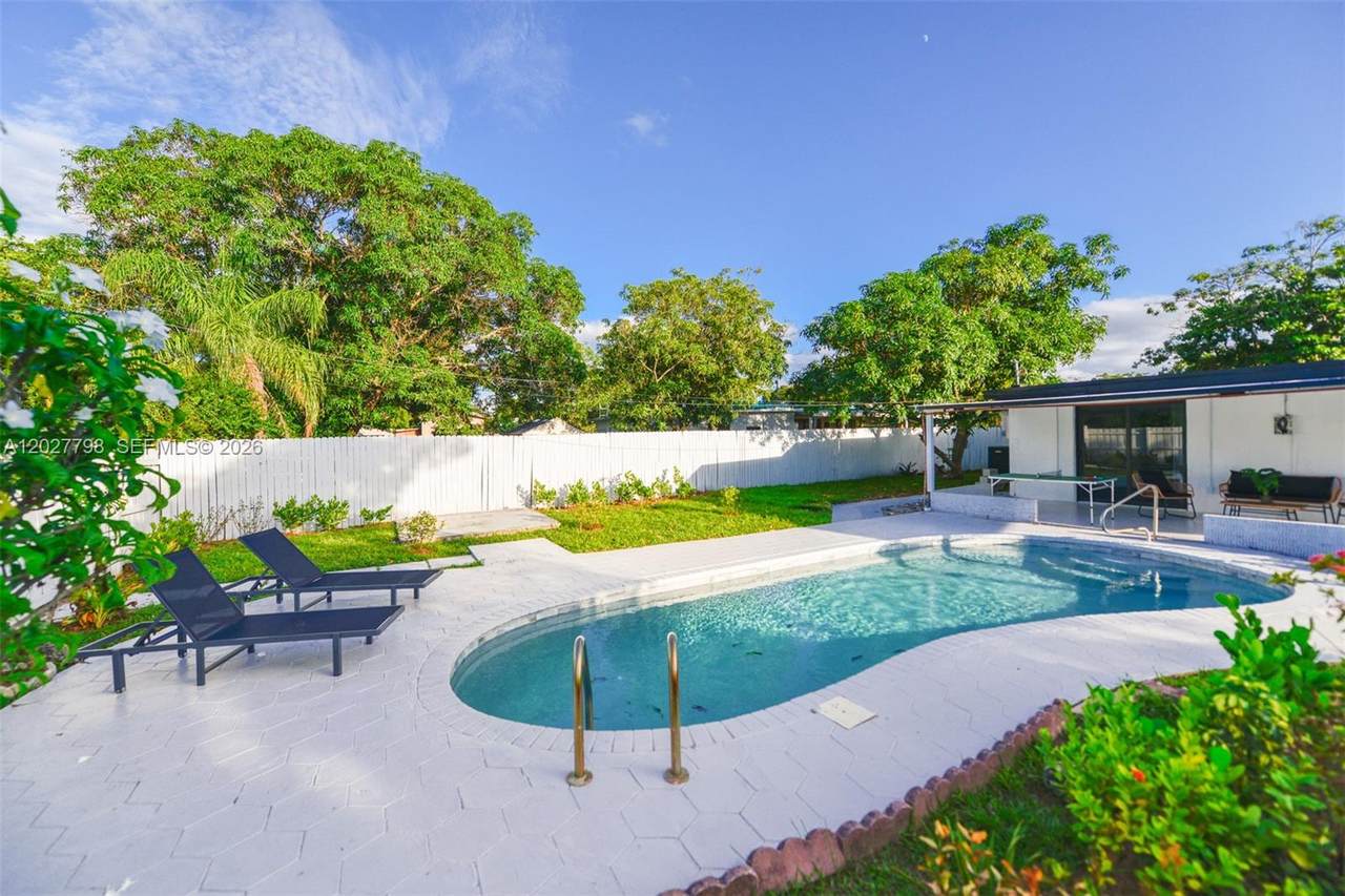 https://bt-photos.global.ssl.fastly.net/miami/1280_boomver_1_A12027798-2.jpg