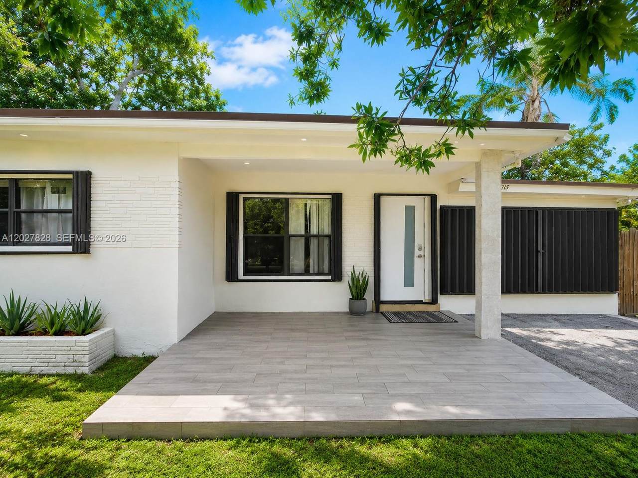 2515 62nd Ave - Photo 1