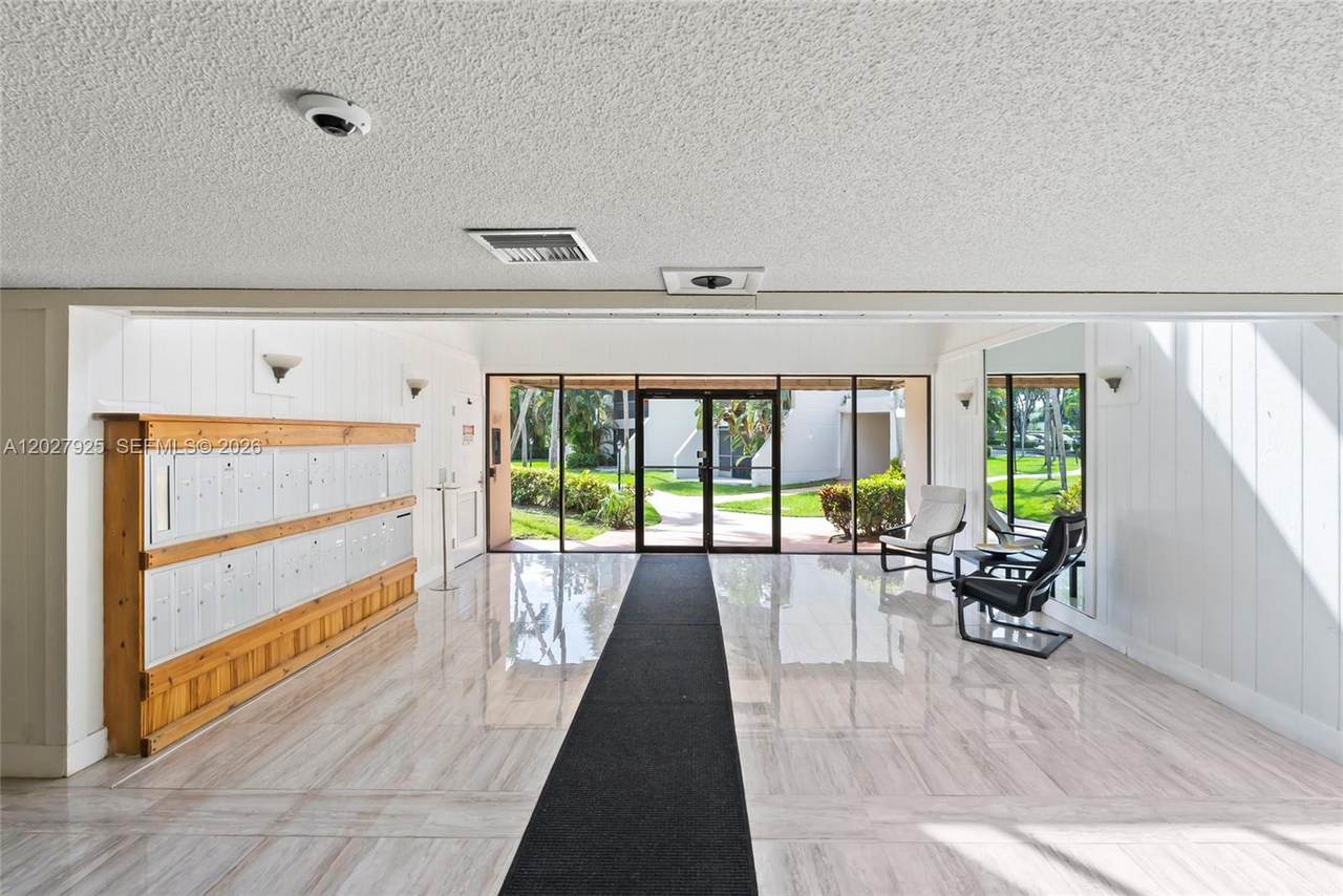 https://bt-photos.global.ssl.fastly.net/miami/1280_boomver_1_A12027925-2.jpg