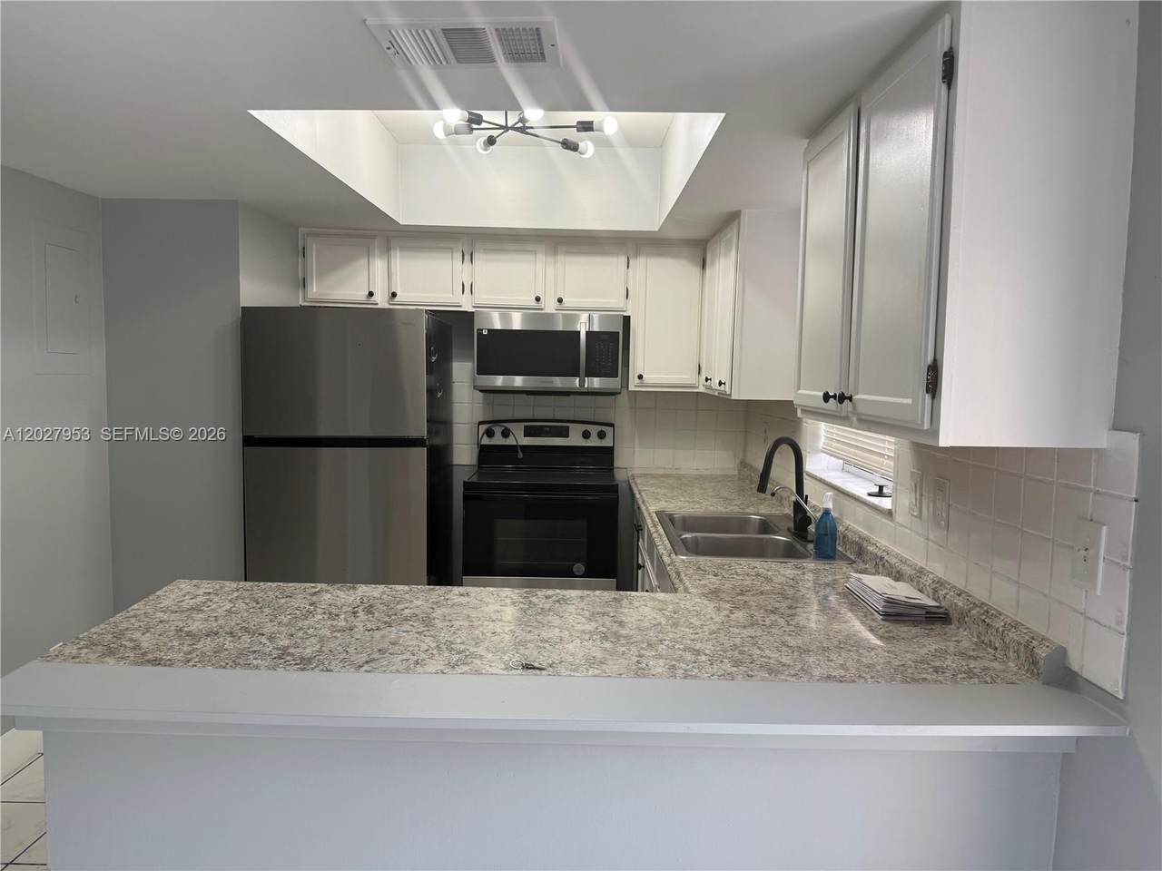7926 Kimberly Blvd - Photo 1