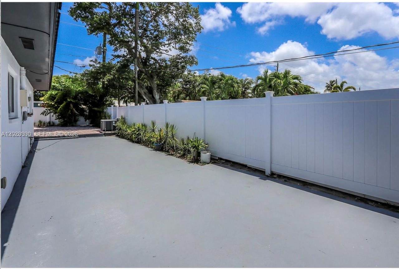 https://bt-photos.global.ssl.fastly.net/miami/1280_boomver_1_A12028000-2.jpg