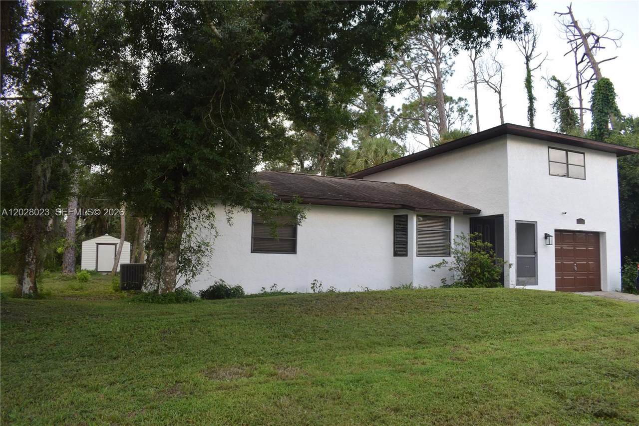 17113 Russell Ave - Photo 1