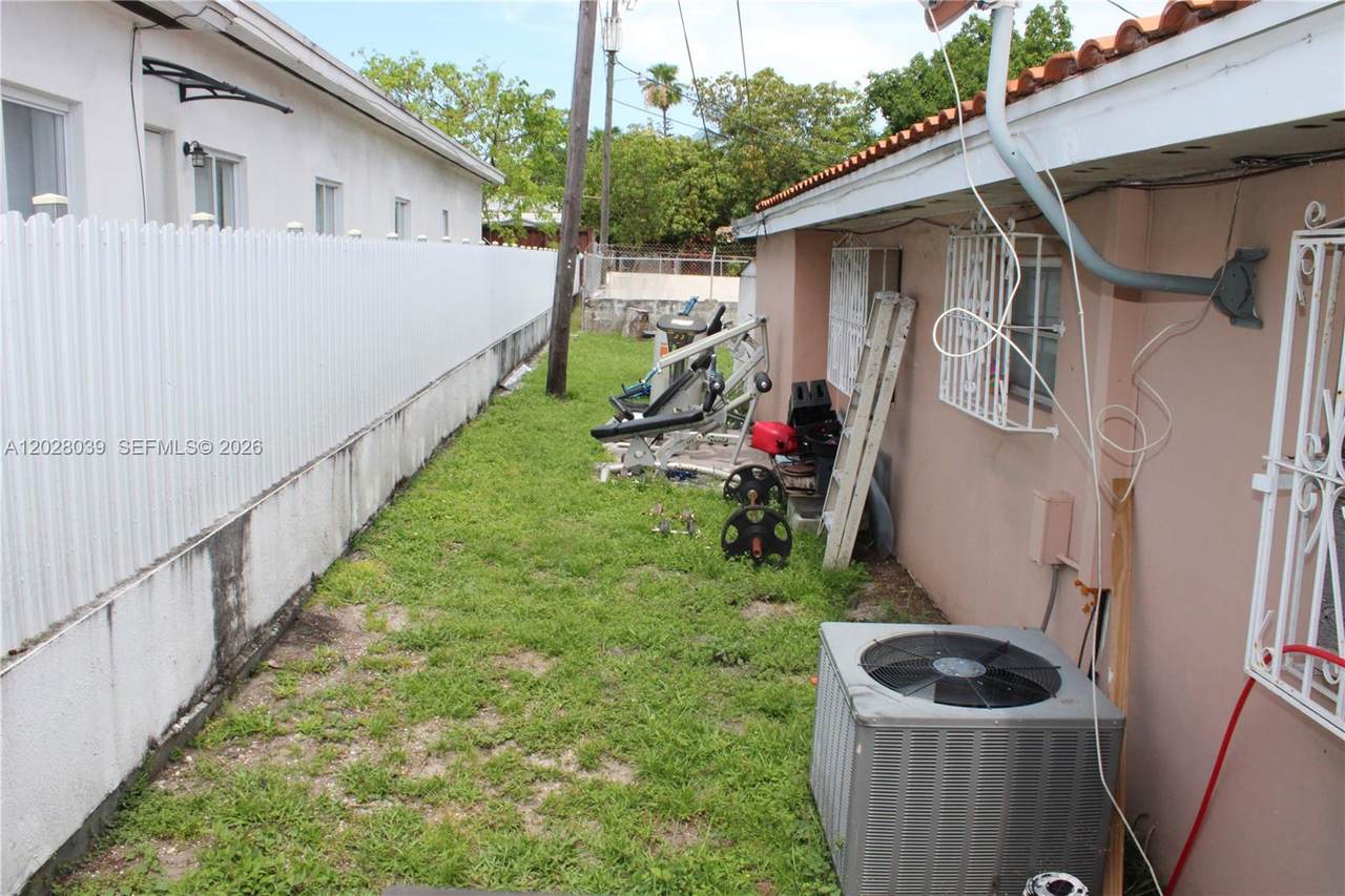 https://bt-photos.global.ssl.fastly.net/miami/1280_boomver_1_A12028039-2.jpg