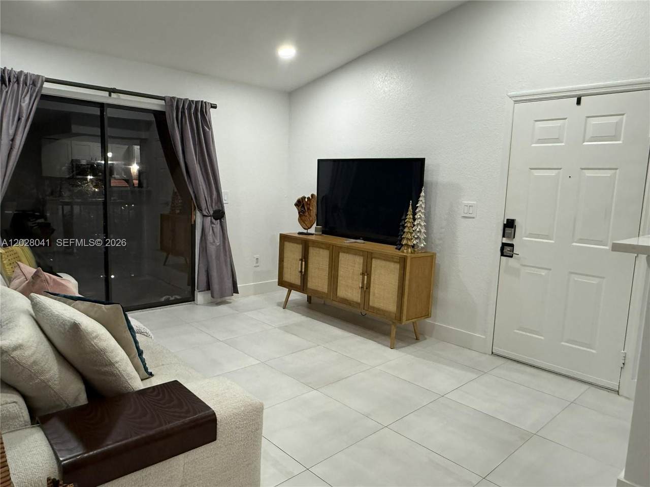 https://bt-photos.global.ssl.fastly.net/miami/1280_boomver_1_A12028041-2.jpg