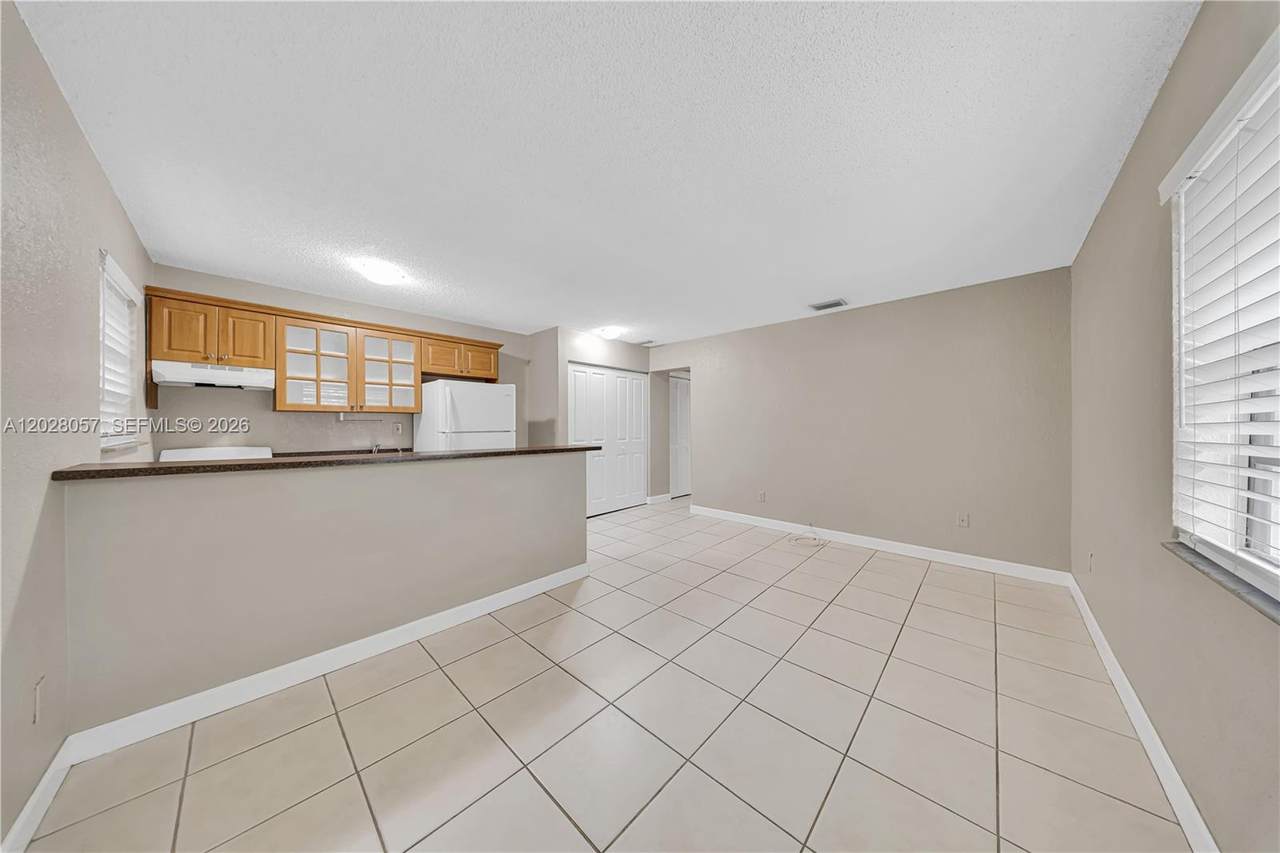 9751 Wayne Ave - Photo 1