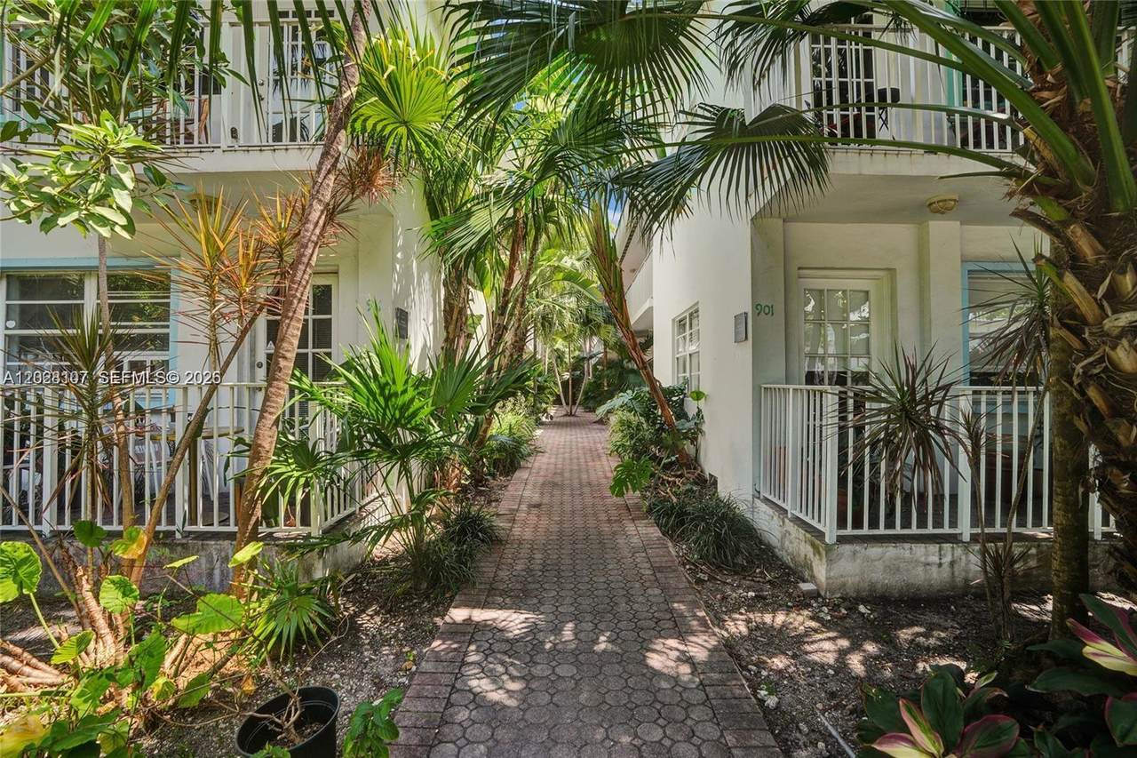 https://bt-photos.global.ssl.fastly.net/miami/1280_boomver_1_A12028107-2.jpg