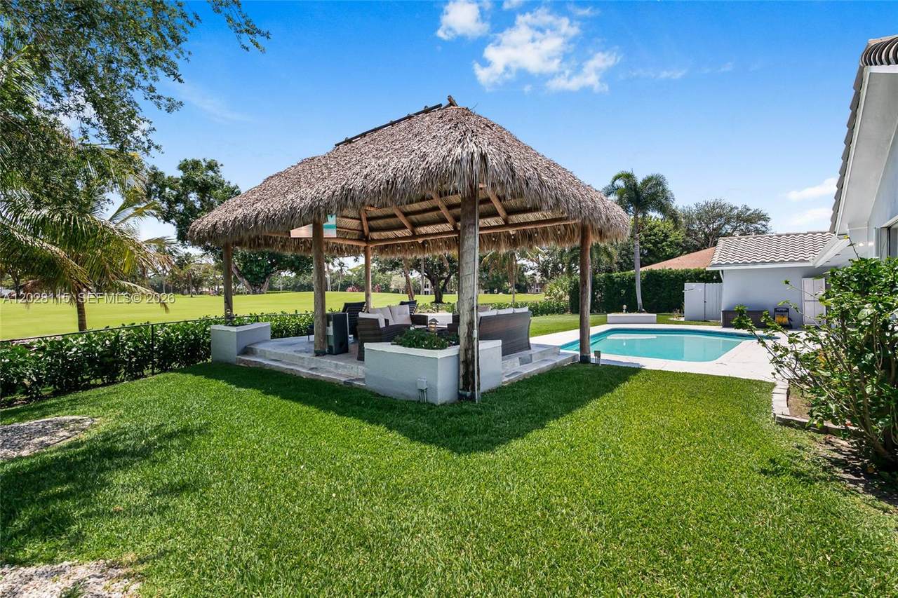 https://bt-photos.global.ssl.fastly.net/miami/1280_boomver_1_A12028115-2.jpg