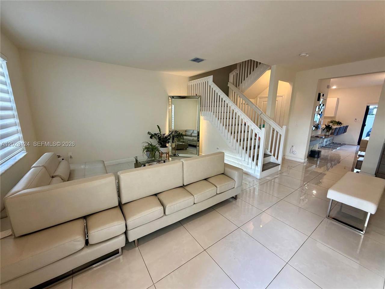 https://bt-photos.global.ssl.fastly.net/miami/1280_boomver_1_A12028124-2.jpg