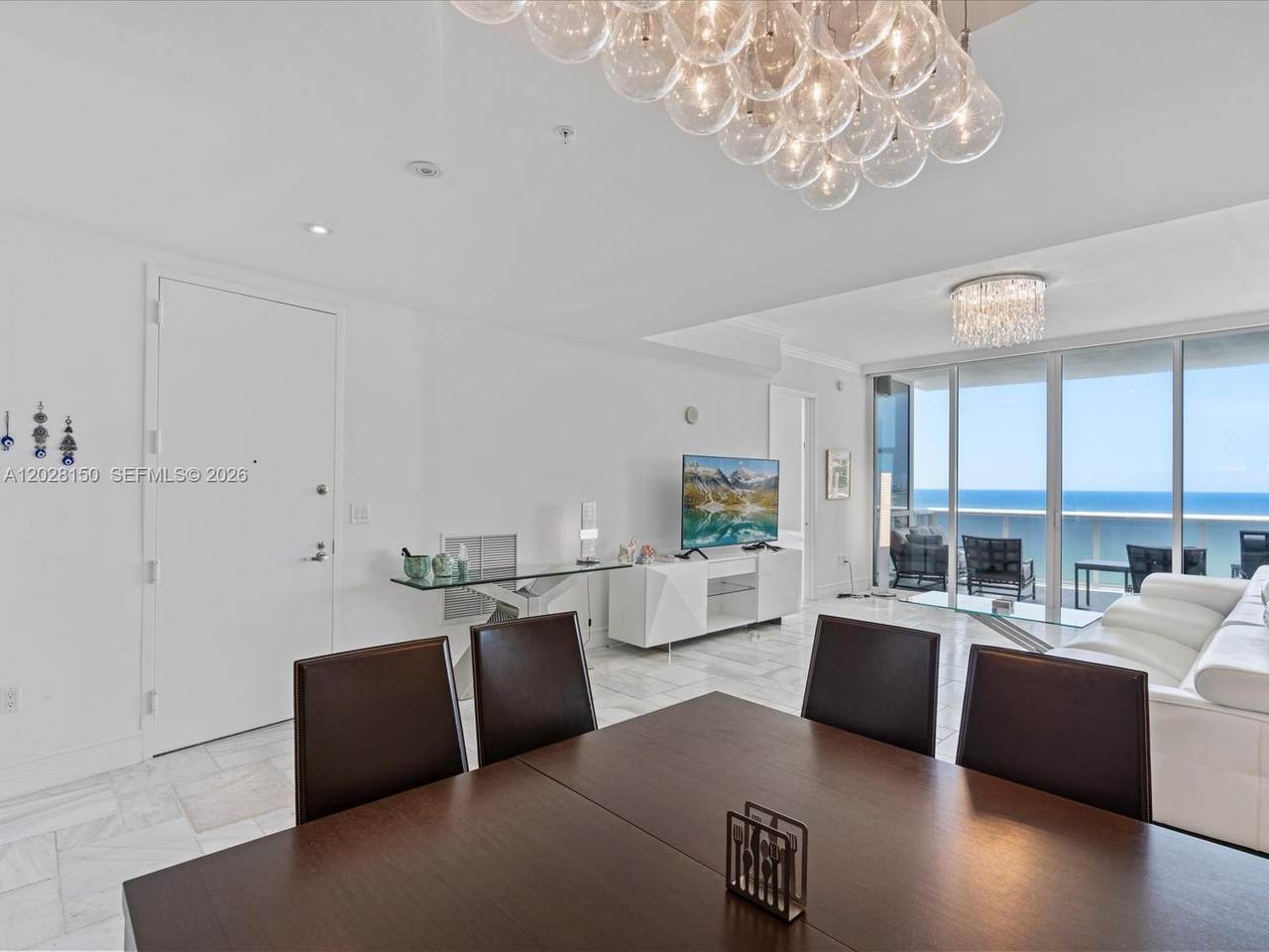 https://bt-photos.global.ssl.fastly.net/miami/1280_boomver_1_A12028150-2.jpg