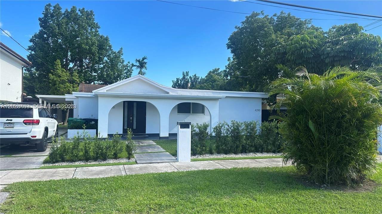 4290 9th St - Photo 1