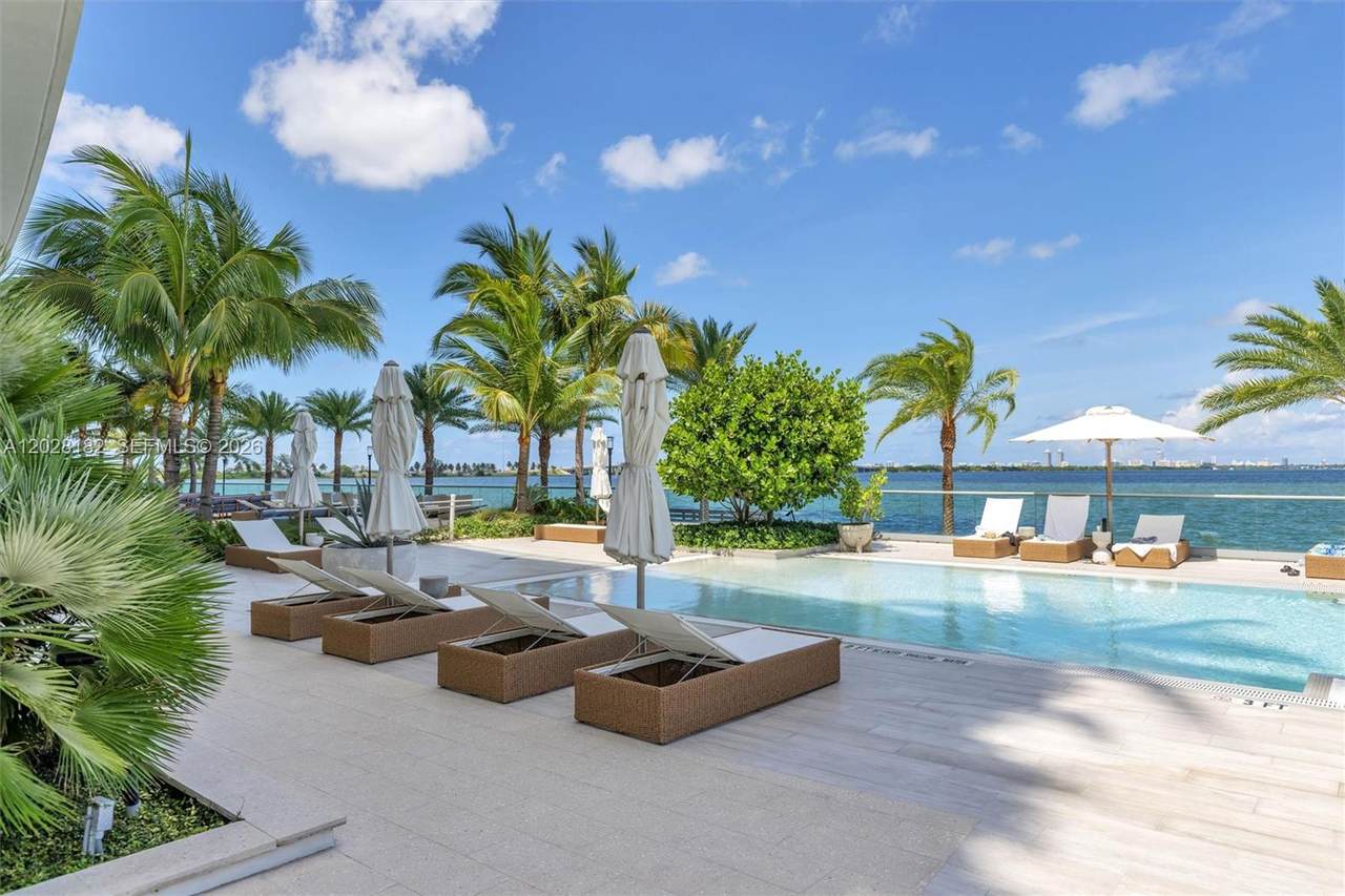 https://bt-photos.global.ssl.fastly.net/miami/1280_boomver_1_A12028182-2.jpg