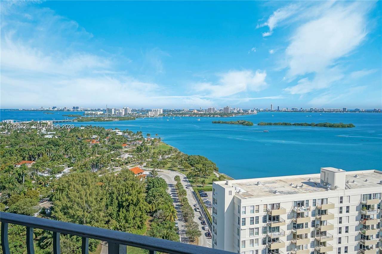 https://bt-photos.global.ssl.fastly.net/miami/1280_boomver_1_A12028226-2.jpg
