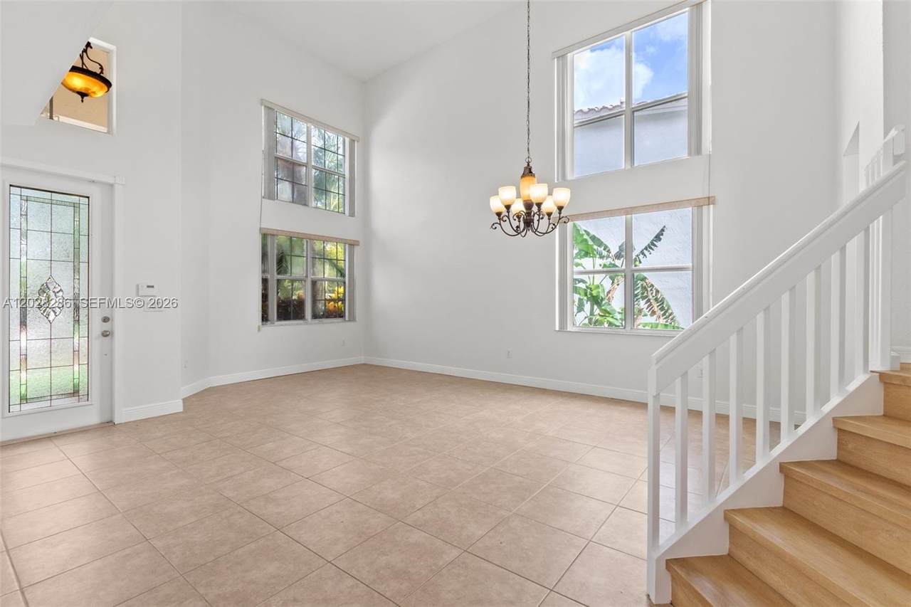 https://bt-photos.global.ssl.fastly.net/miami/1280_boomver_1_A12028286-2.jpg