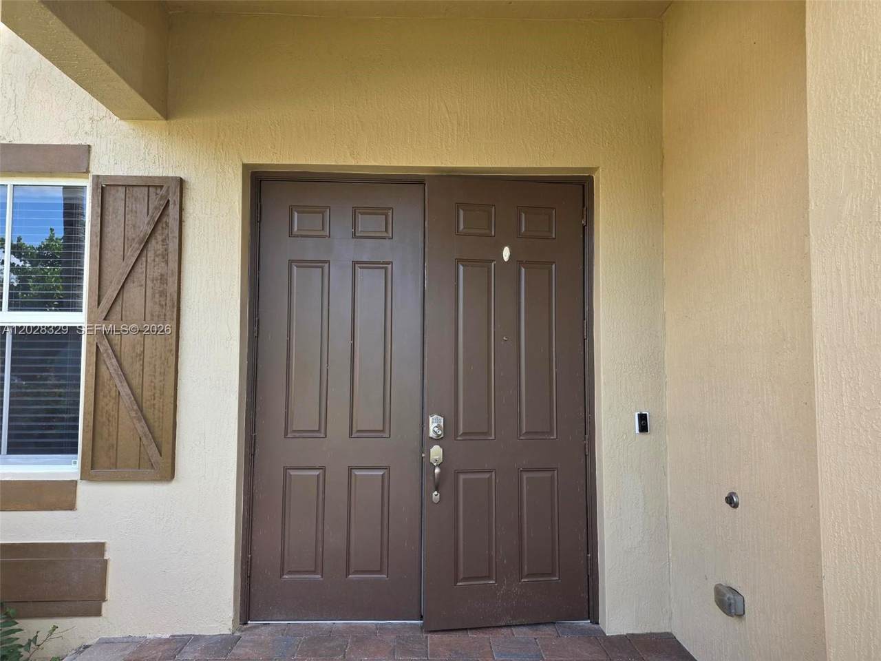 8671 Lakeside Bnd - Photo 1