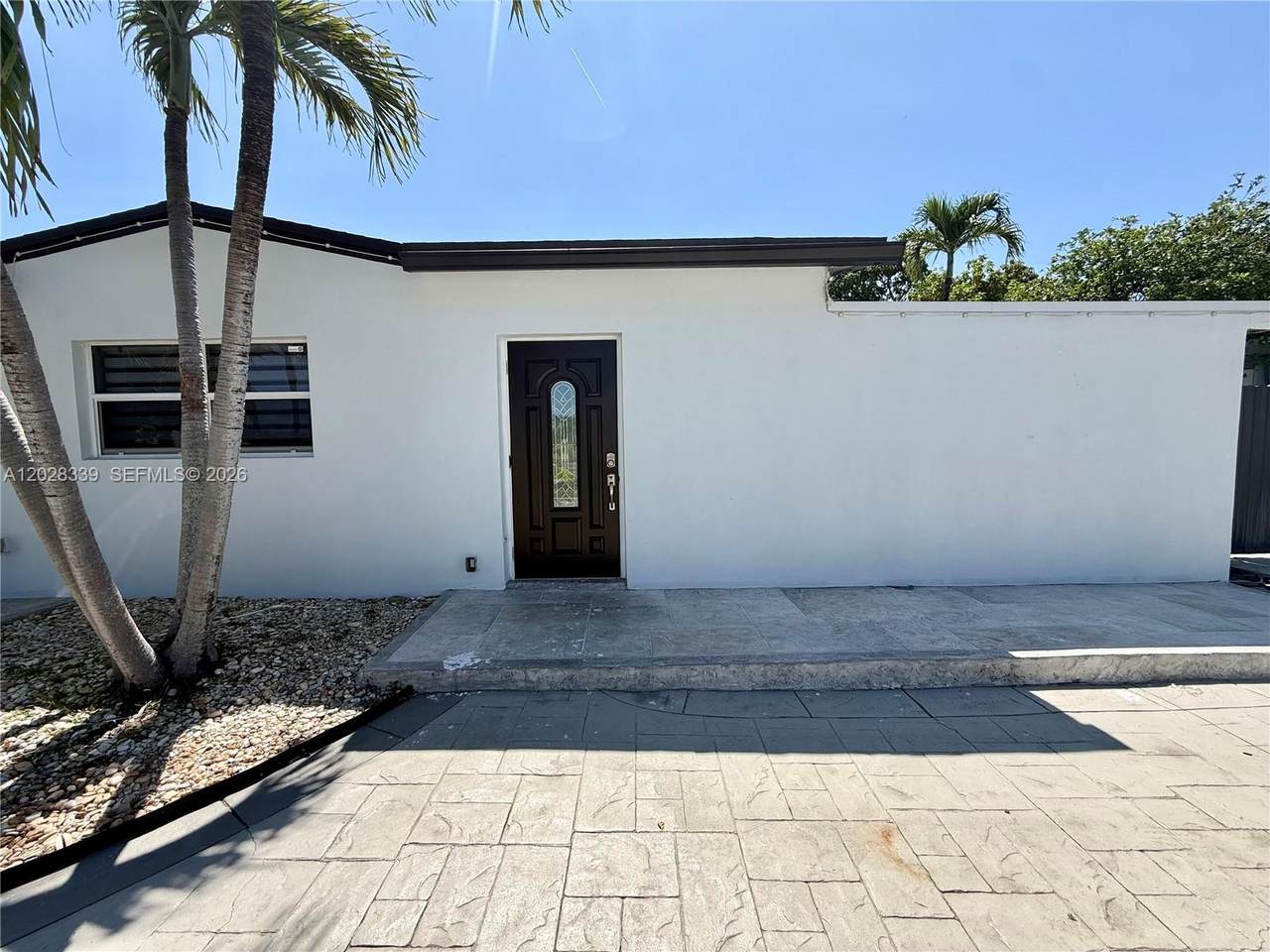 6520 8th Ln - Photo 1