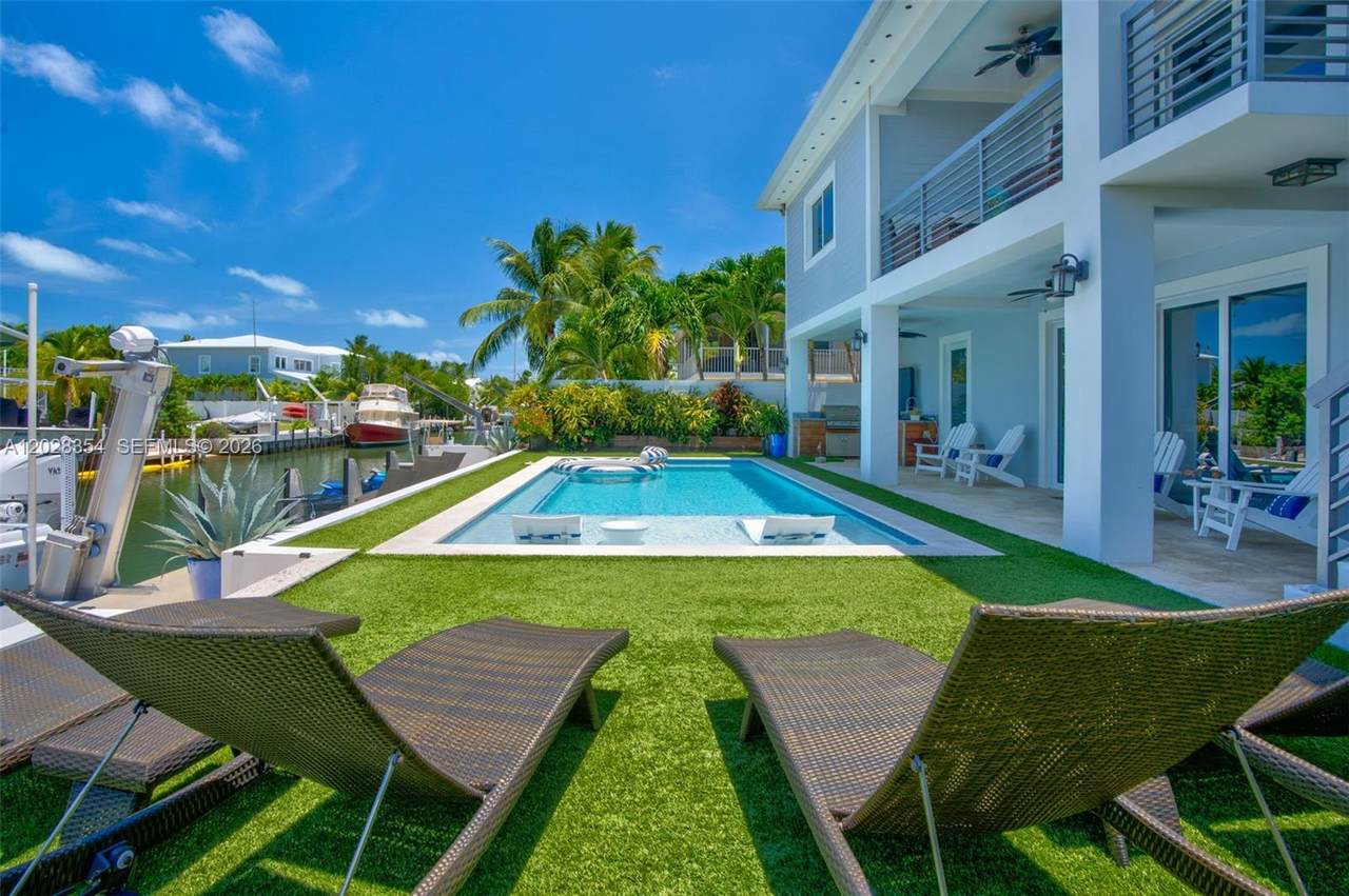 https://bt-photos.global.ssl.fastly.net/miami/1280_boomver_1_A12028354-2.jpg