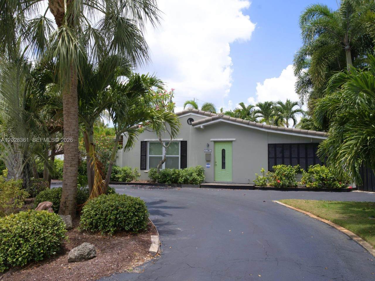 https://bt-photos.global.ssl.fastly.net/miami/1280_boomver_1_A12028361-2.jpg