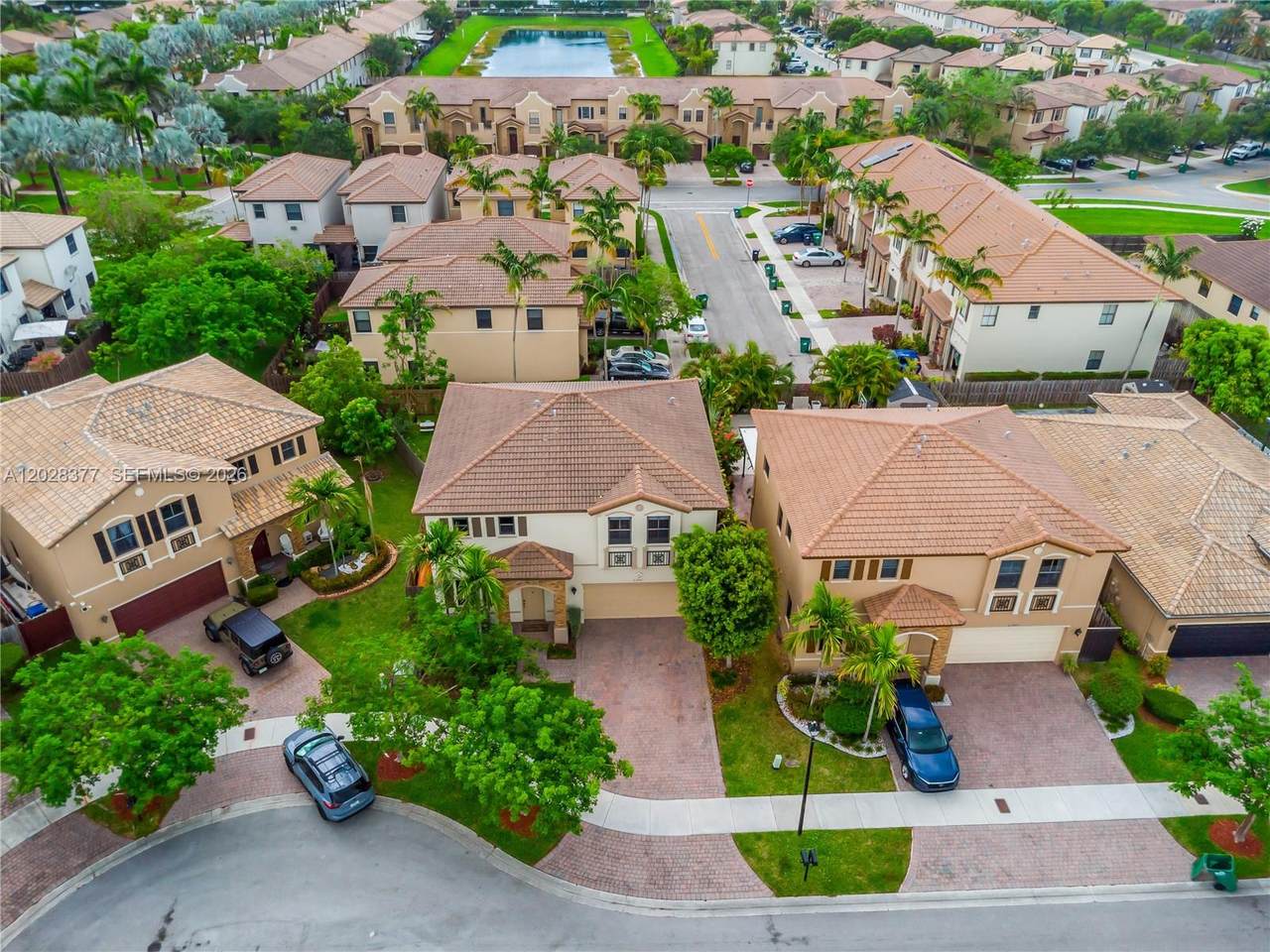 https://bt-photos.global.ssl.fastly.net/miami/1280_boomver_1_A12028377-2.jpg