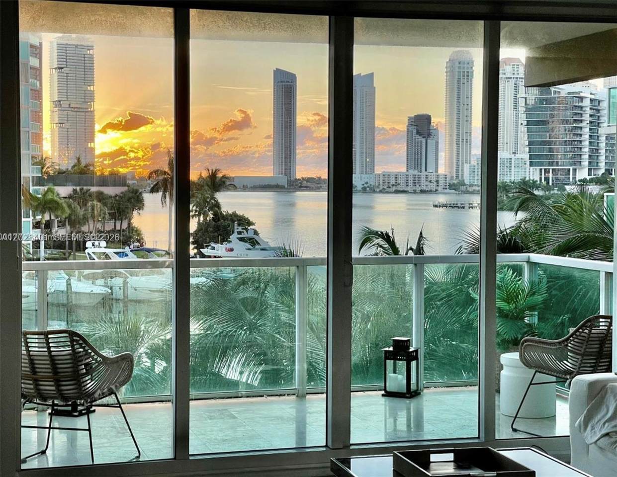 https://bt-photos.global.ssl.fastly.net/miami/1280_boomver_1_A12028401-2.jpg