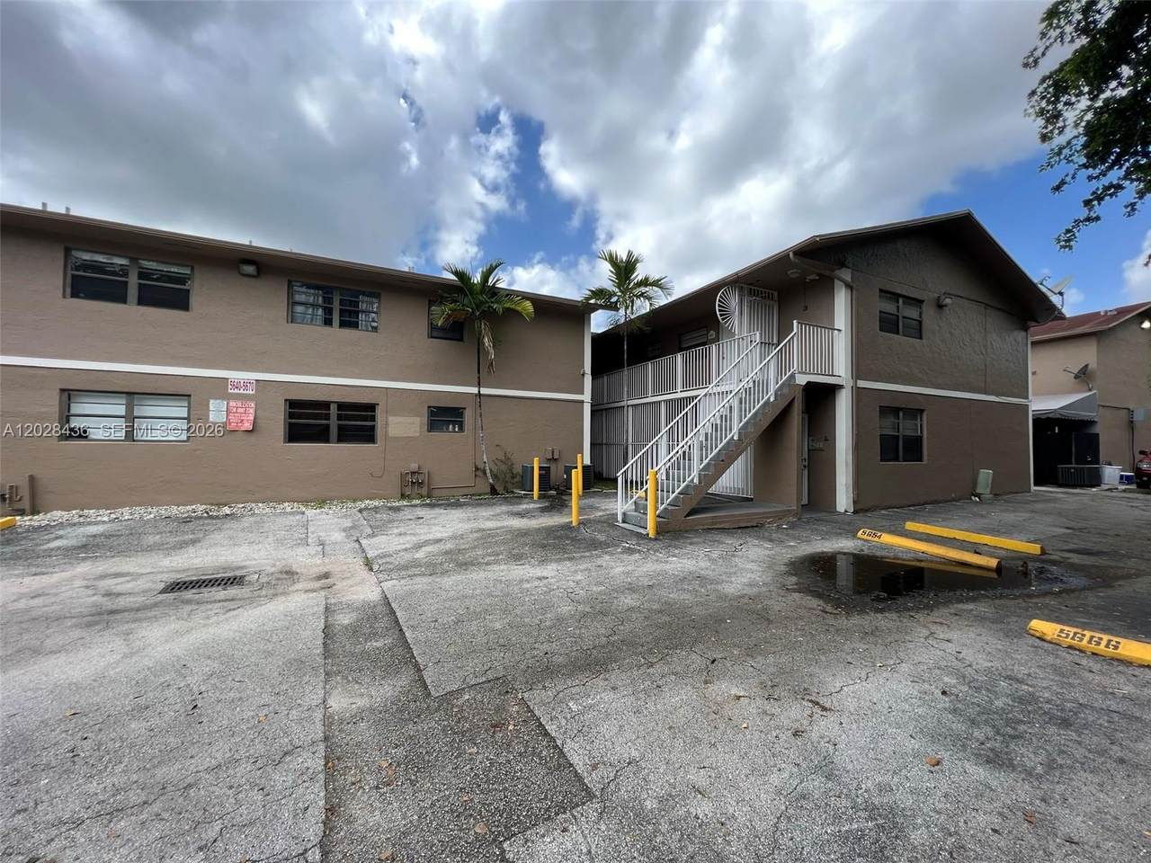 5644 25th Ct - Photo 1