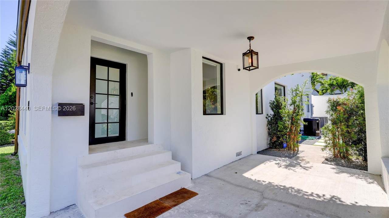 https://bt-photos.global.ssl.fastly.net/miami/1280_boomver_1_A12028440-2.jpg