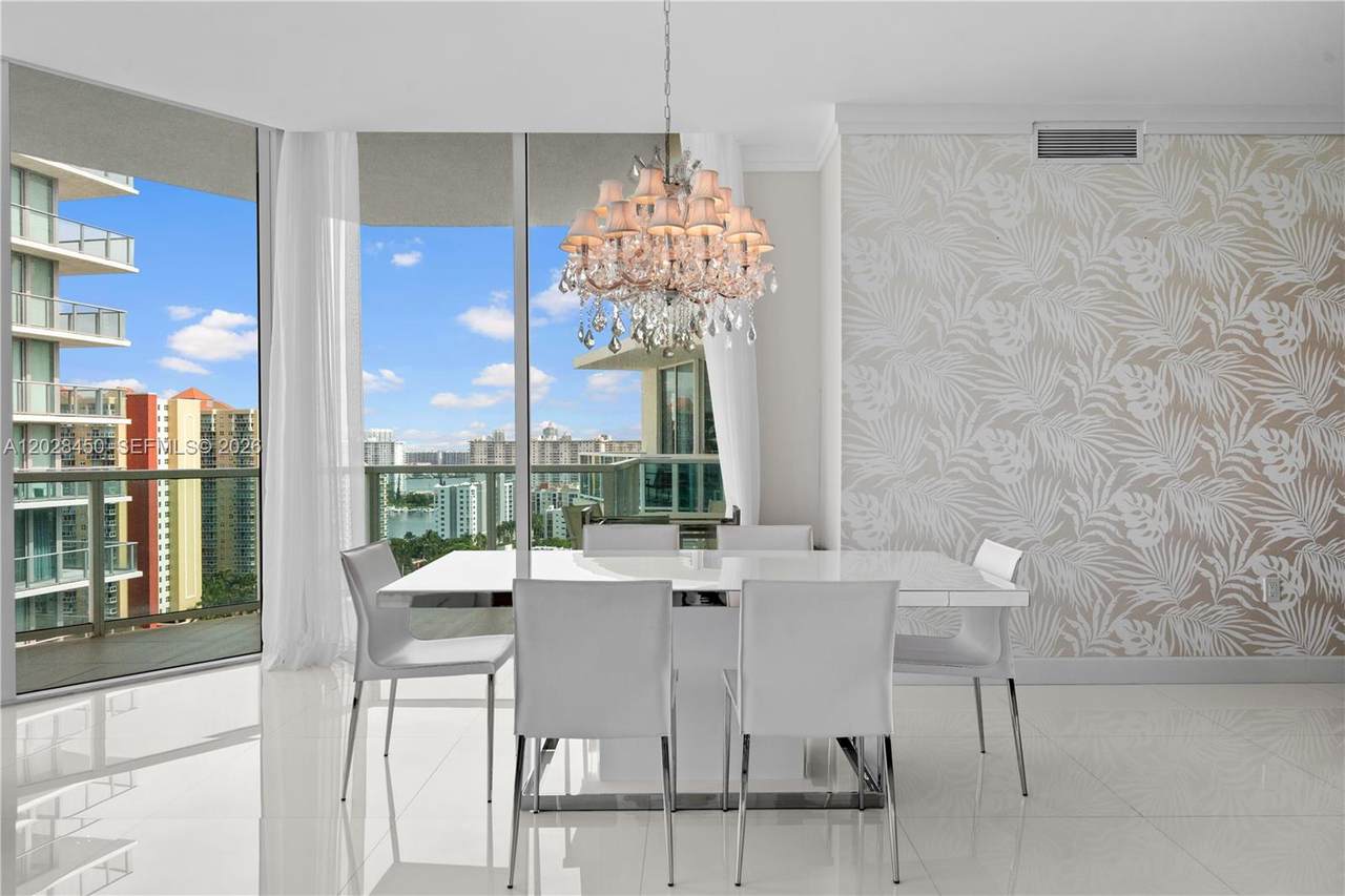 https://bt-photos.global.ssl.fastly.net/miami/1280_boomver_1_A12028450-2.jpg
