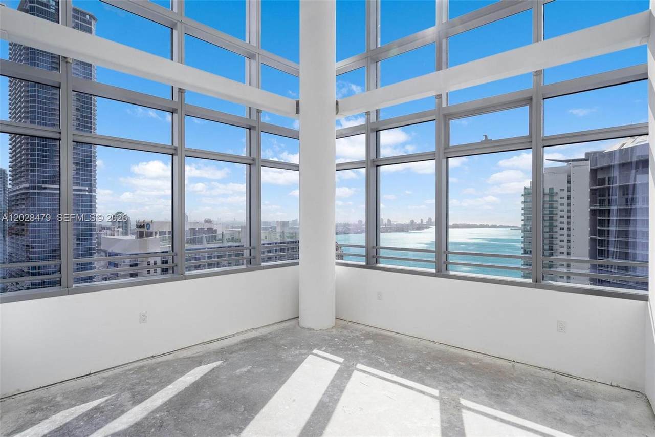 1395 Brickell Ave - Photo 1