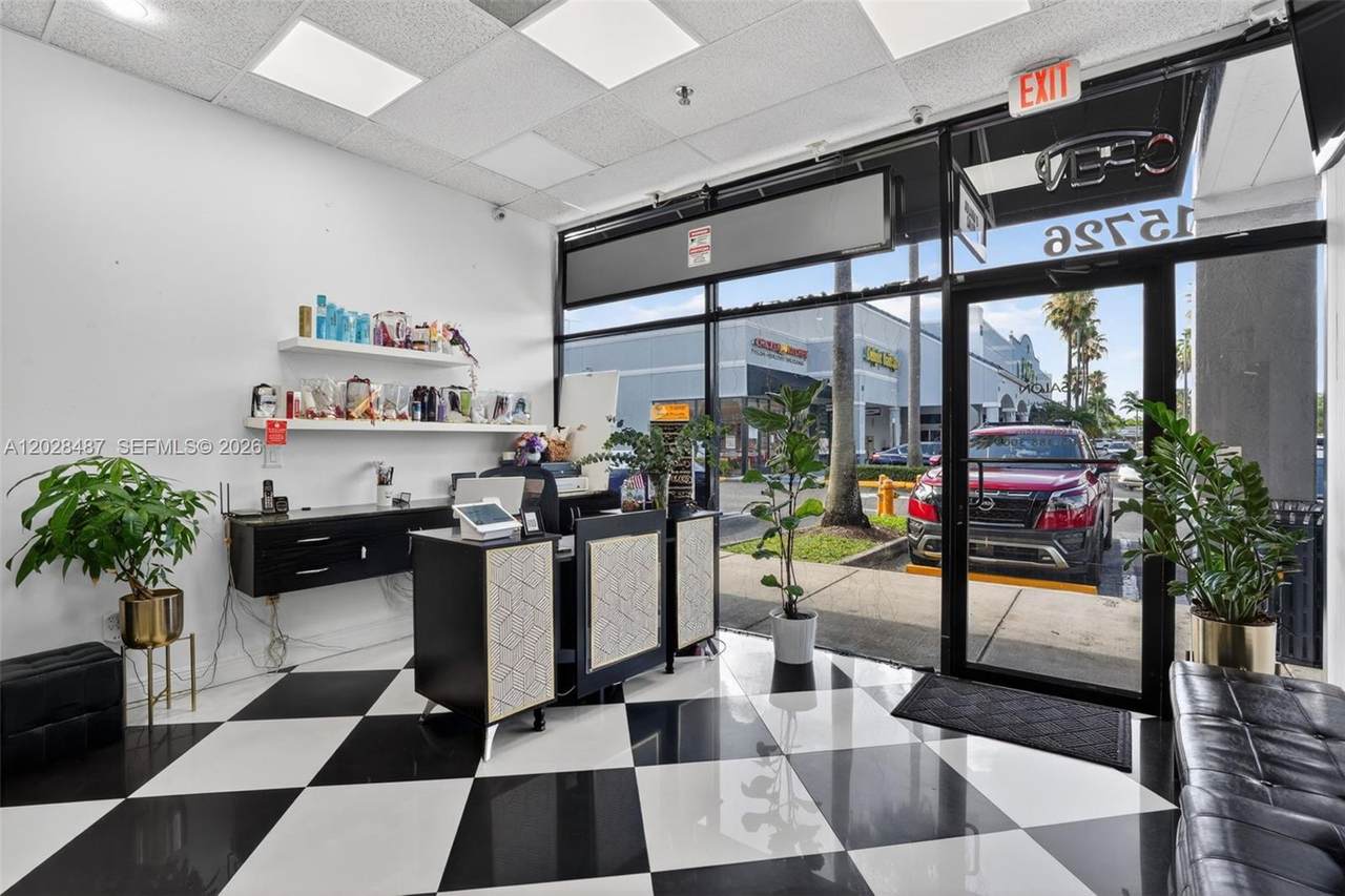 https://bt-photos.global.ssl.fastly.net/miami/1280_boomver_1_A12028487-2.jpg