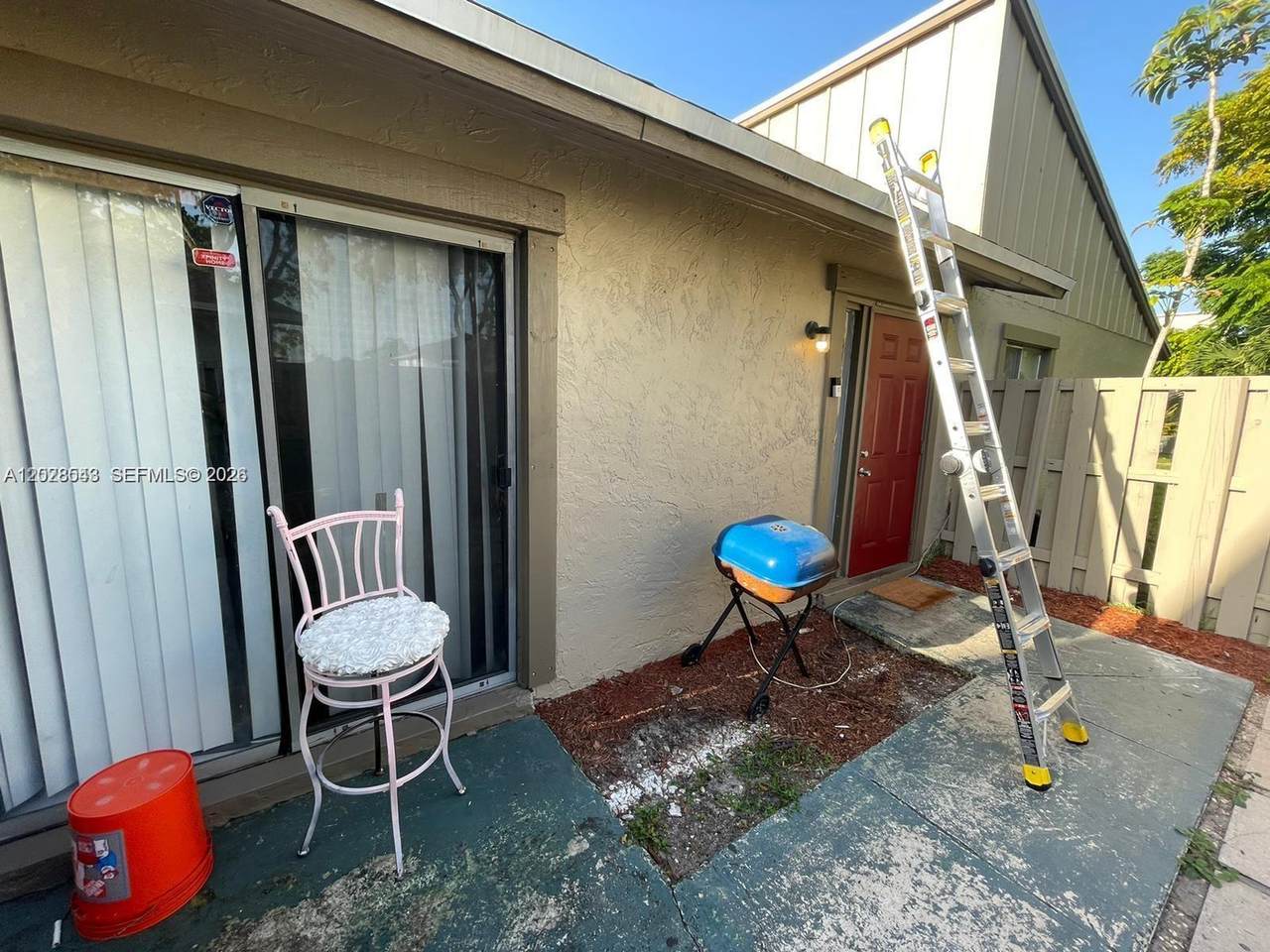 5813 21st St - Photo 1