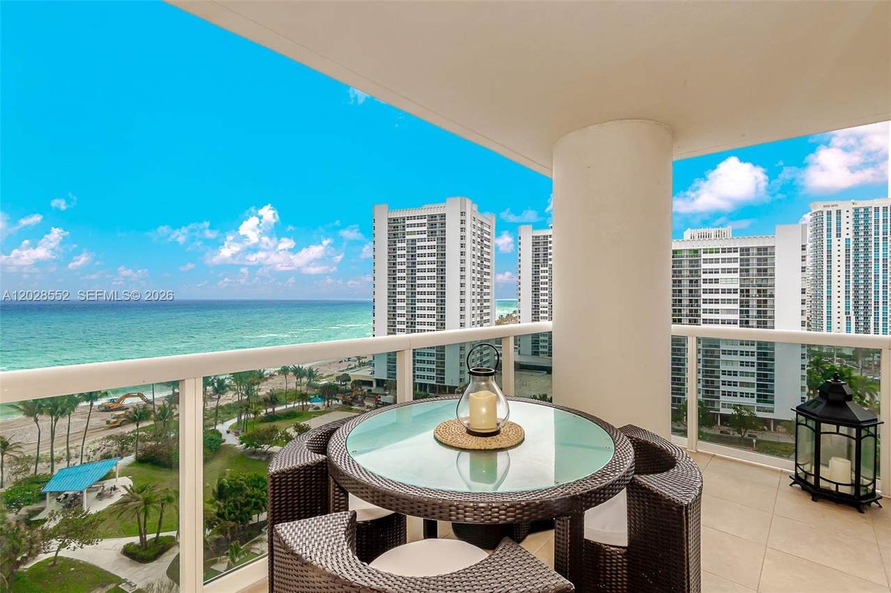1850 Ocean Dr - Photo 1
