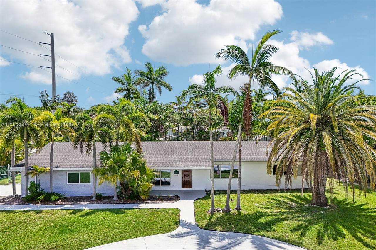 https://bt-photos.global.ssl.fastly.net/miami/1280_boomver_1_A12028624-2.jpg
