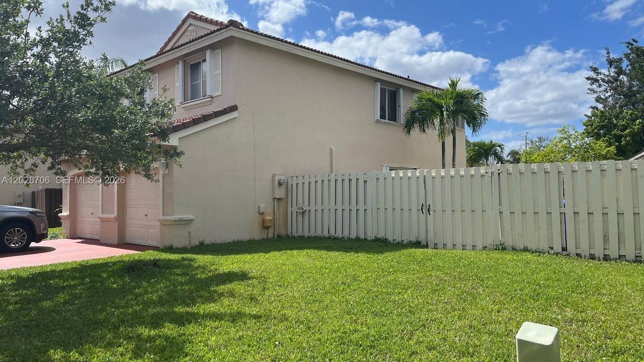 https://bt-photos.global.ssl.fastly.net/miami/orig_boomver_1_A12028706-2.jpg