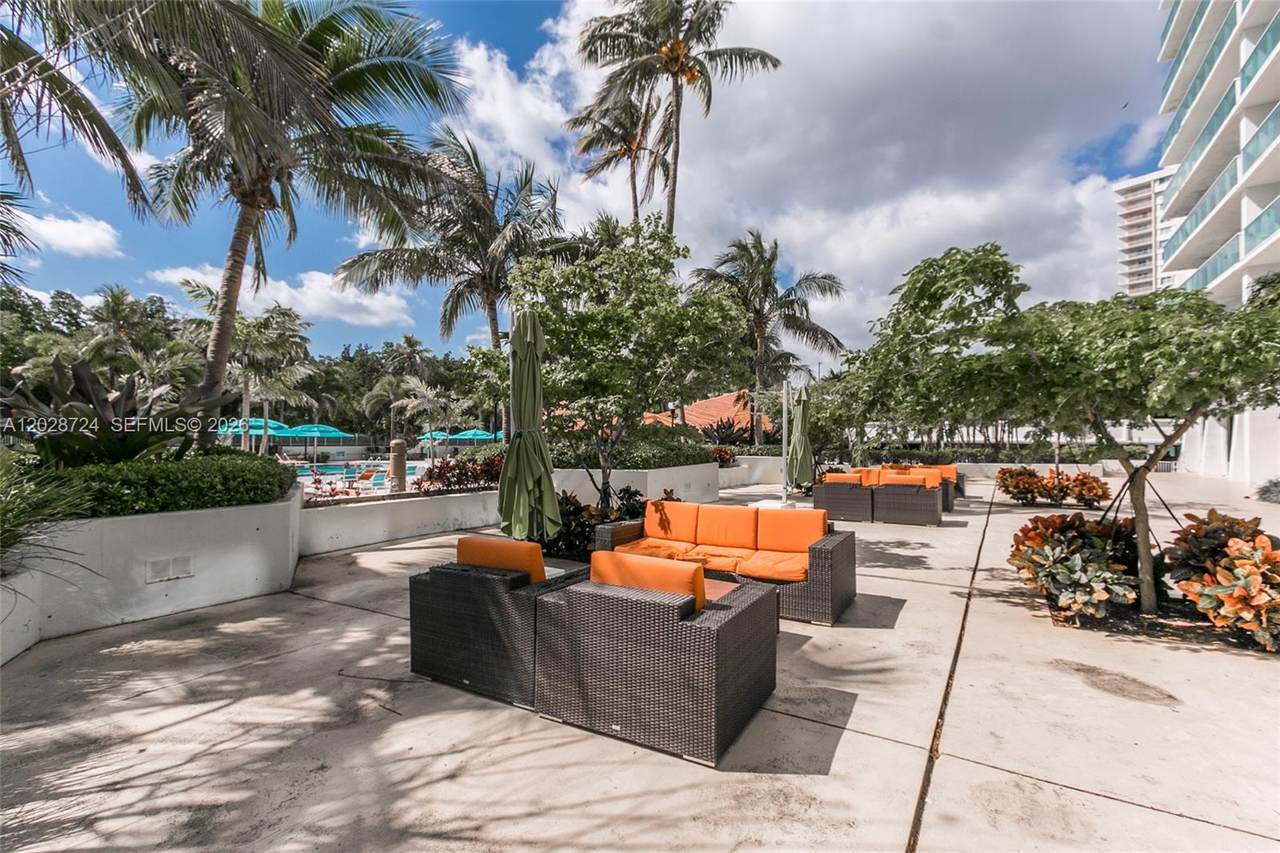 https://bt-photos.global.ssl.fastly.net/miami/orig_boomver_1_A12028724-2.jpg