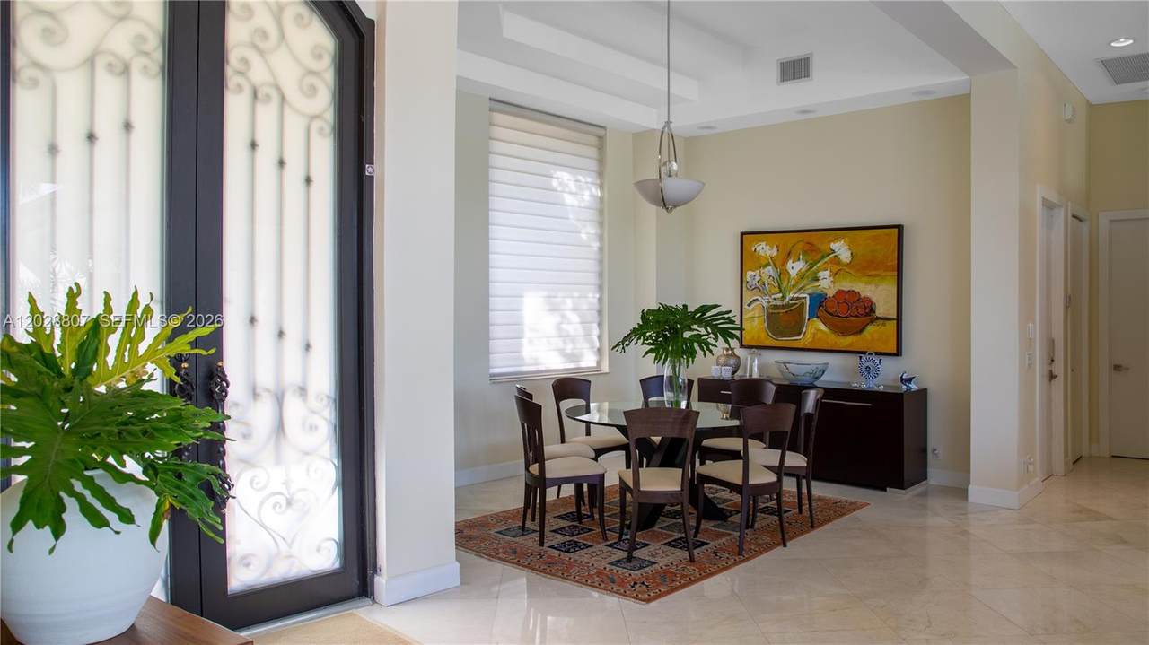 https://bt-photos.global.ssl.fastly.net/miami/1280_boomver_1_A12028807-2.jpg
