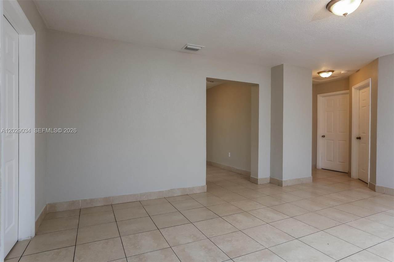 https://bt-photos.global.ssl.fastly.net/miami/1280_boomver_1_A12029034-2.jpg