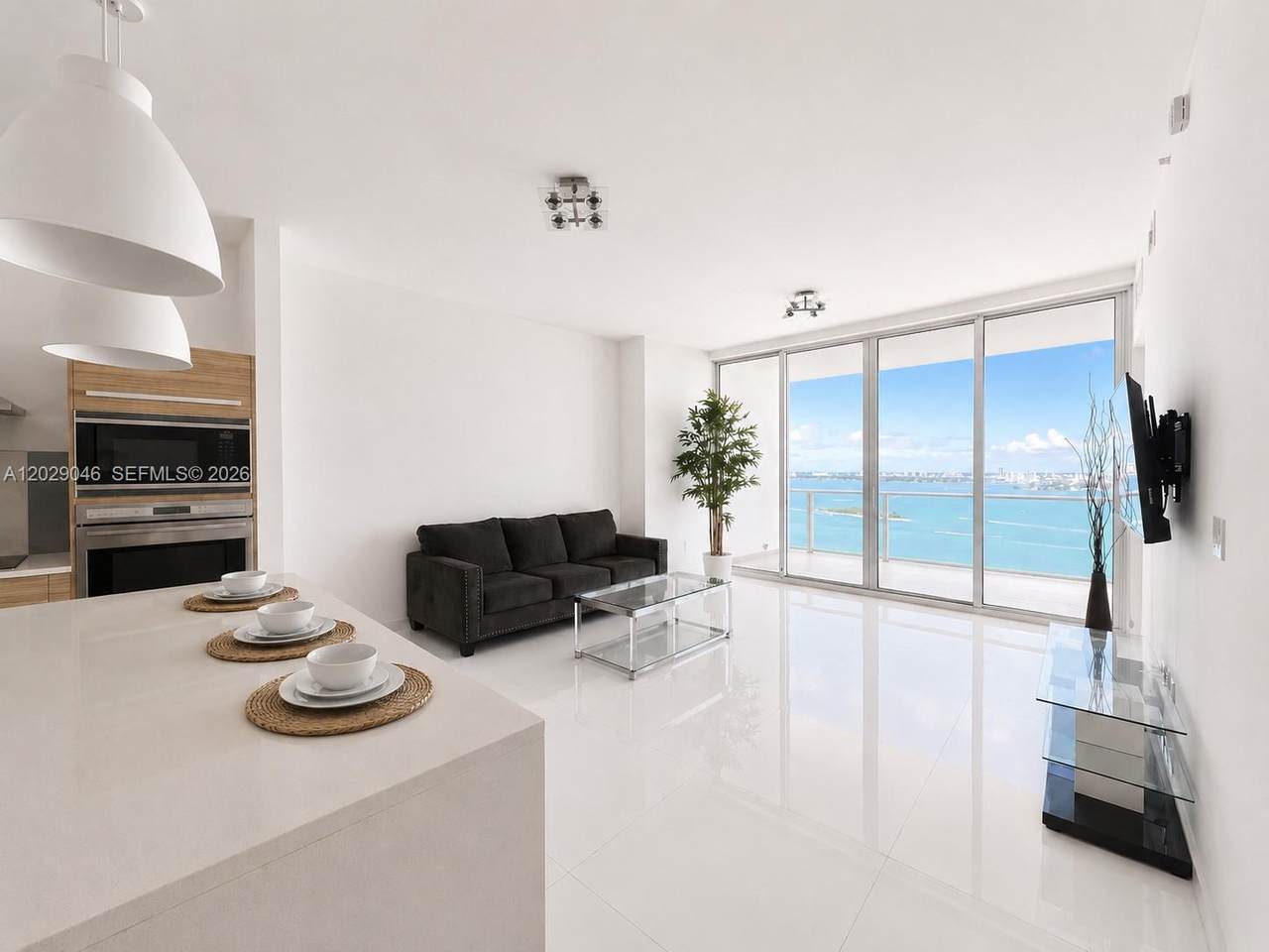 https://bt-photos.global.ssl.fastly.net/miami/1280_boomver_1_A12029046-2.jpg