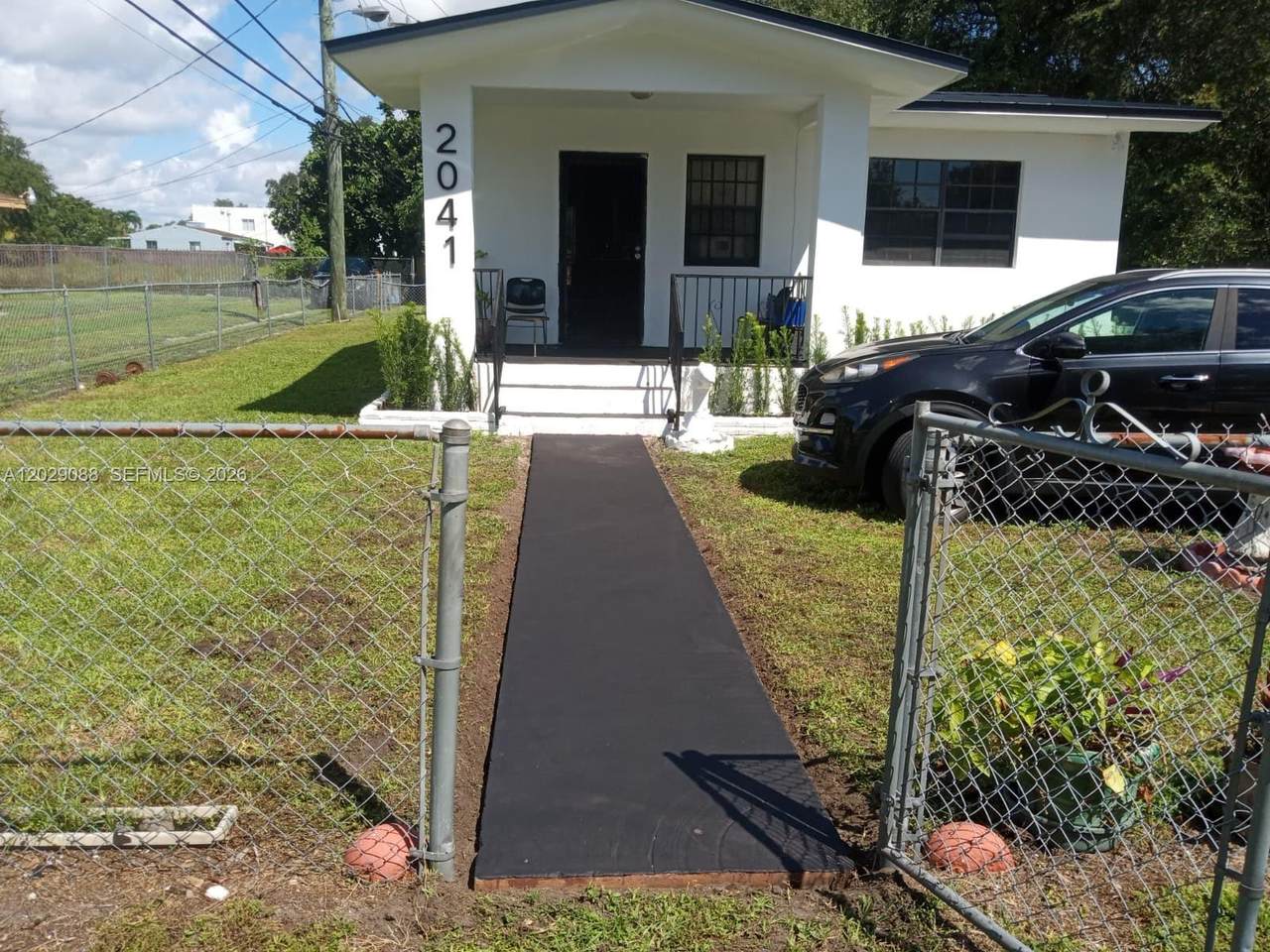 2041 100th St - Photo 1
