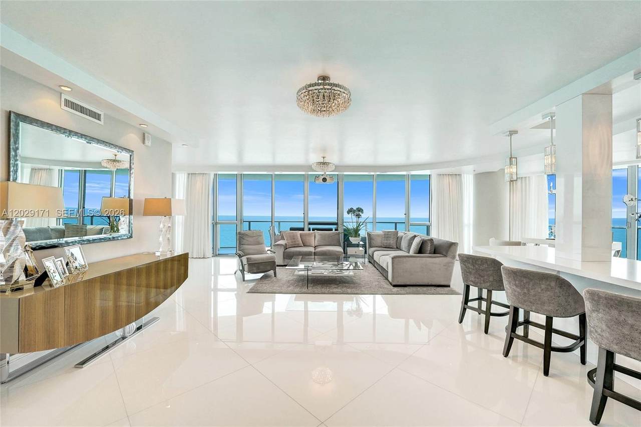 3101 Ocean Dr - Photo 1
