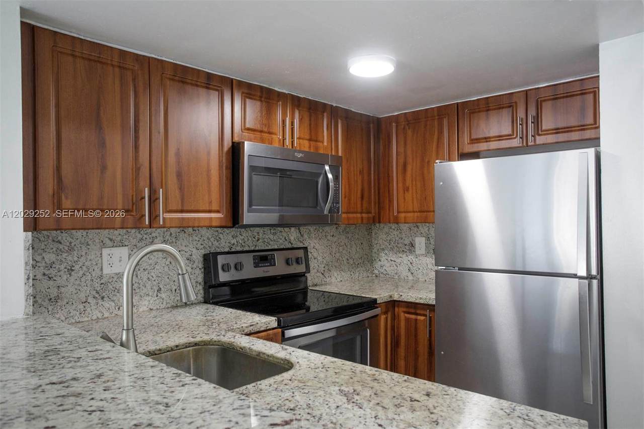 https://bt-photos.global.ssl.fastly.net/miami/1280_boomver_1_A12029252-2.jpg