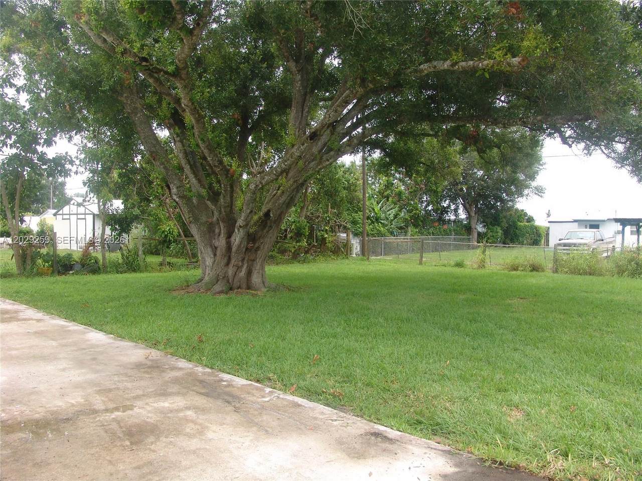 https://bt-photos.global.ssl.fastly.net/miami/1280_boomver_1_A12029259-2.jpg
