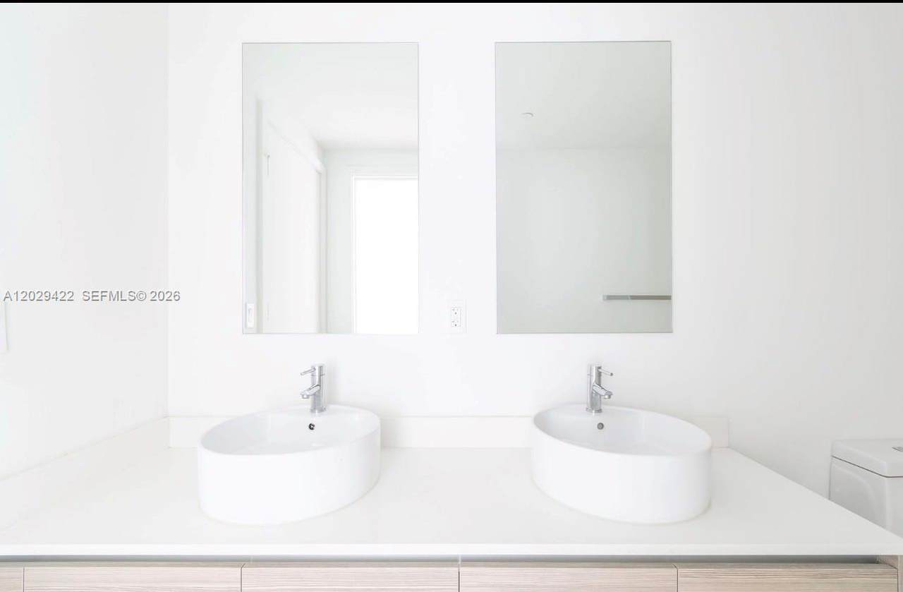 https://bt-photos.global.ssl.fastly.net/miami/1280_boomver_1_A12029422-2.jpg