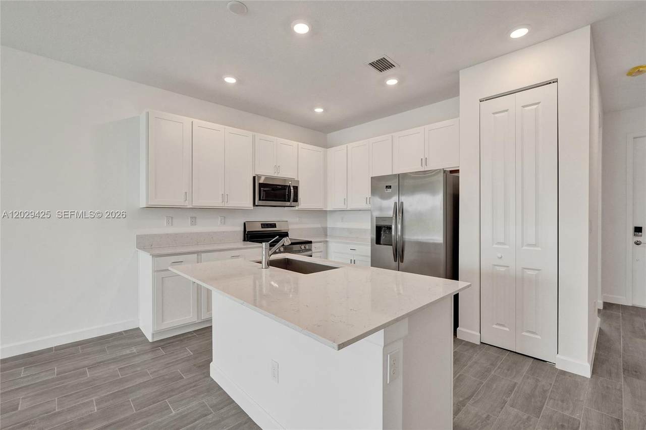 3777 Harborside Ave - Photo 1
