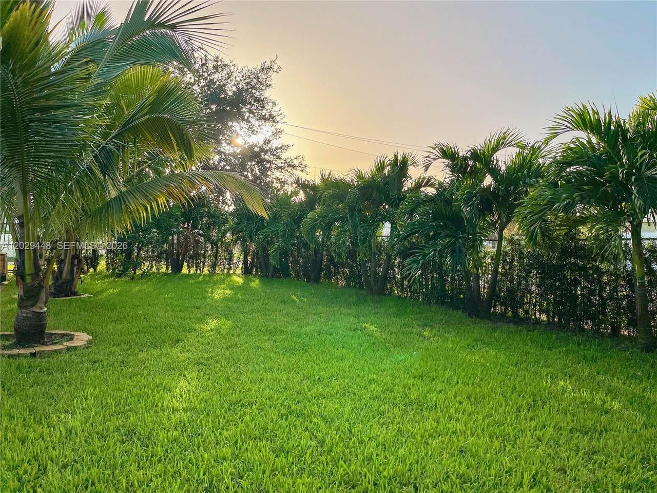 https://bt-photos.global.ssl.fastly.net/miami/1280_boomver_1_A12029448-2.jpg