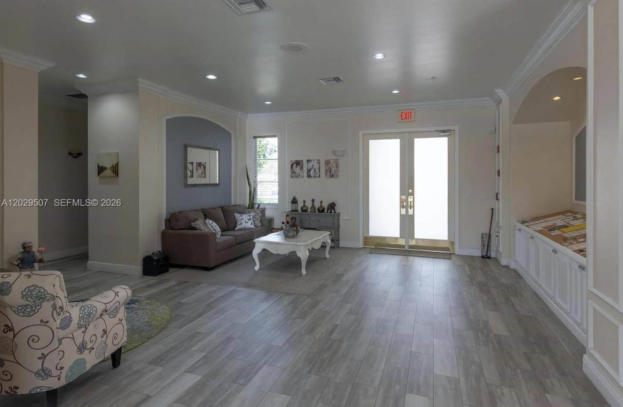 https://bt-photos.global.ssl.fastly.net/miami/1280_boomver_1_A12029507-2.jpg
