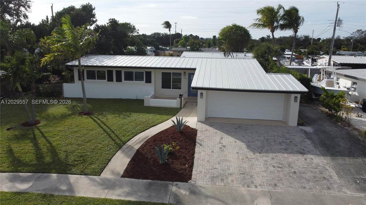 436 Gull Ct - Photo 1